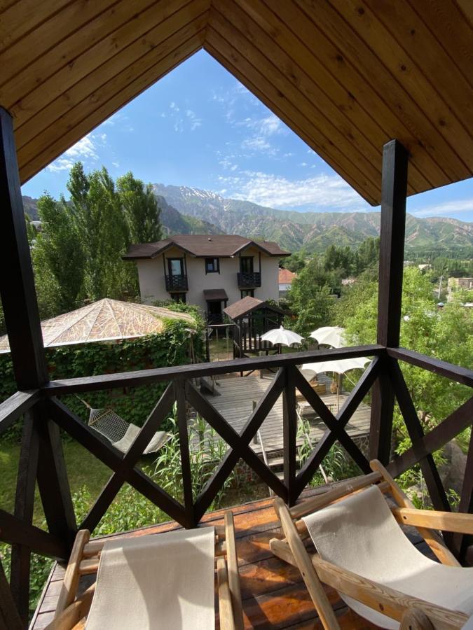 Boutigue Hotel Nebesa Chimgan Exterior photo