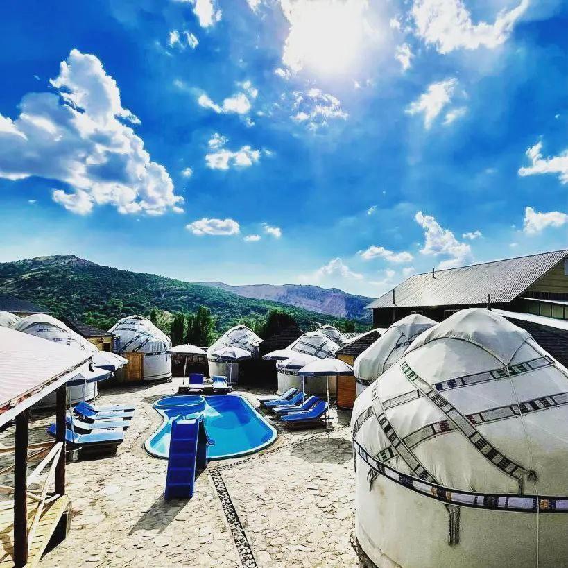 Boutigue Hotel Nebesa Chimgan Exterior photo